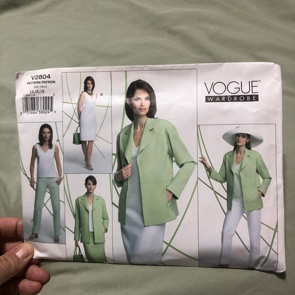 Vogue V2804 wardrobe for summer- pants- skirt- top- dress and jacket all include